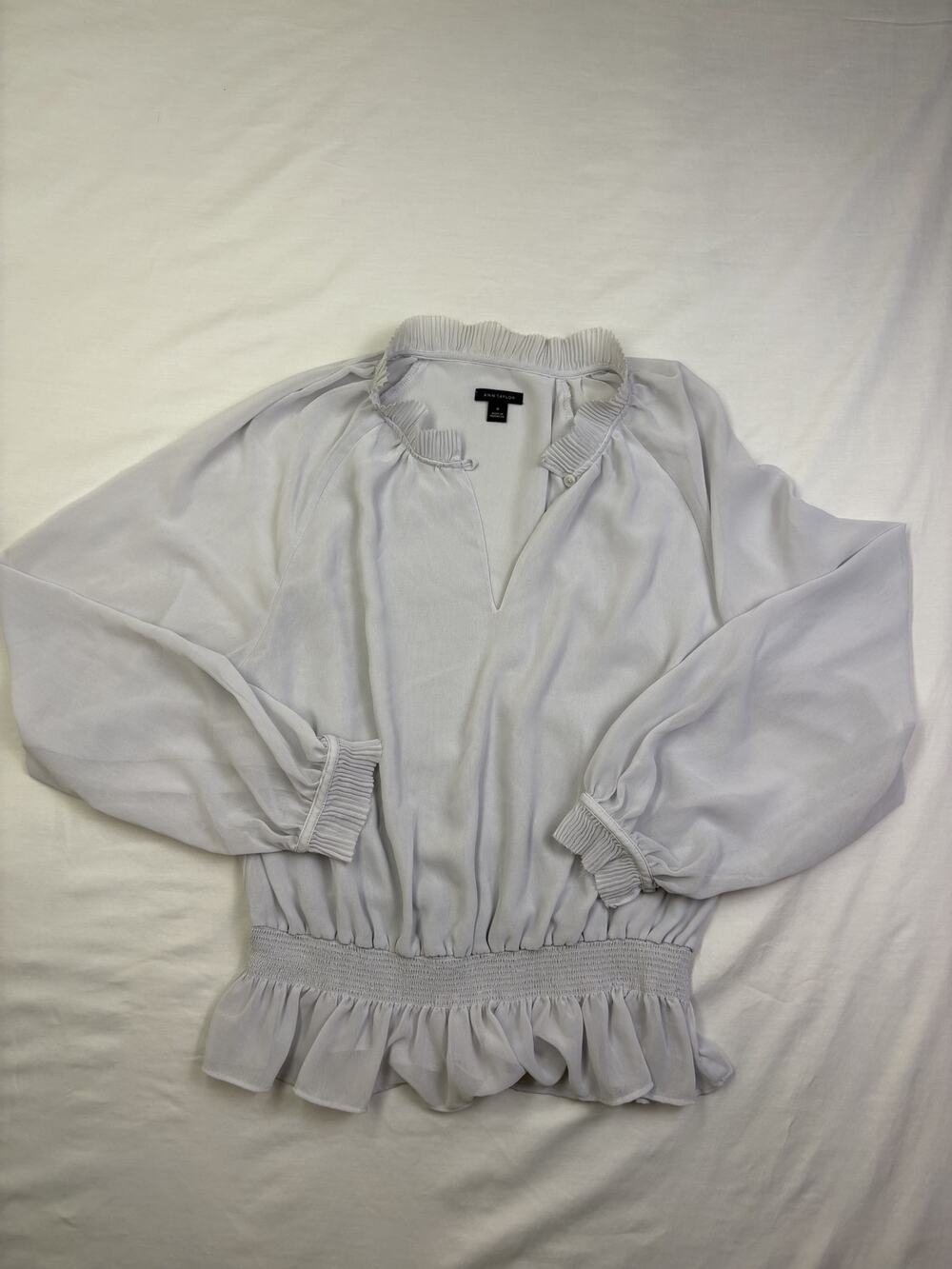Ann Taylor Women’s Blouse Size M Gray Pleated Ruffle Smocked Waist Long Sleeve